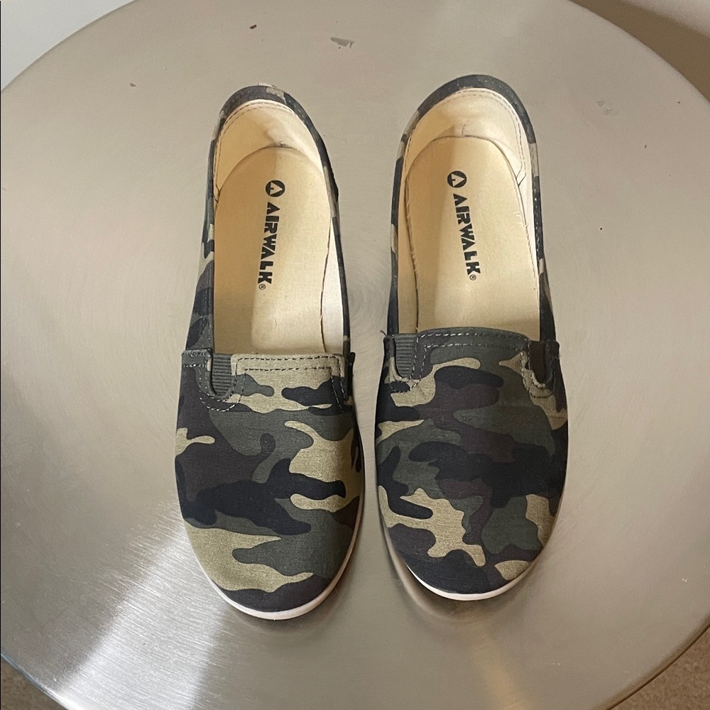 Airwalk Women’s Camo Slip-On Sneakers - Olive/Black